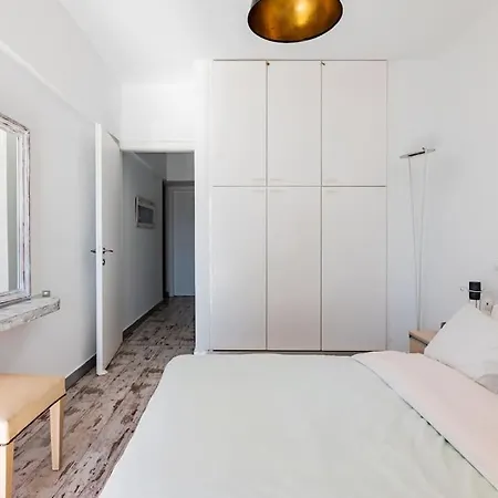 Apartment Seaside Haven Marina Nearby Parking *